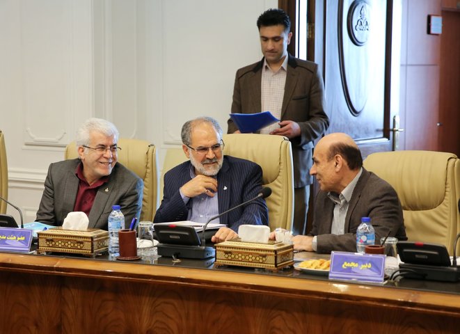 جلسه مجمع عمومی عادی شرکت ملی صنایع پتروشیمی 8