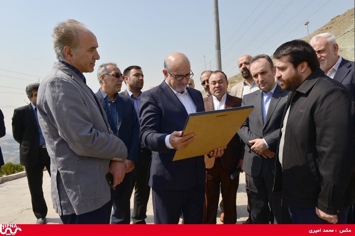 بزرگداشت روز شهداء با حضور مدیرعامل، مدیران و جمعی از کارکنان شرکت ملی صنایع پتروشیمی-97/12/22 15