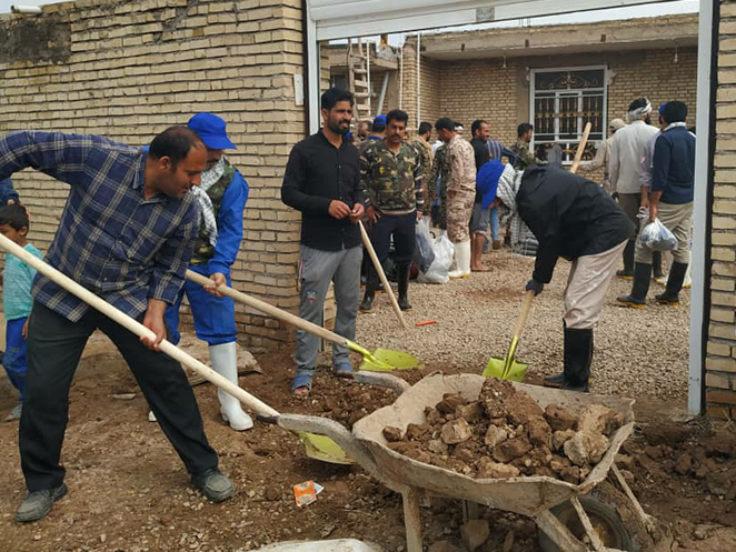 تداوم امداد رسانی بسیجیان صنعت پتروشیمی به سیل زدگان (تصاویر ارسالی روابط عمومی پازارگاد) 8