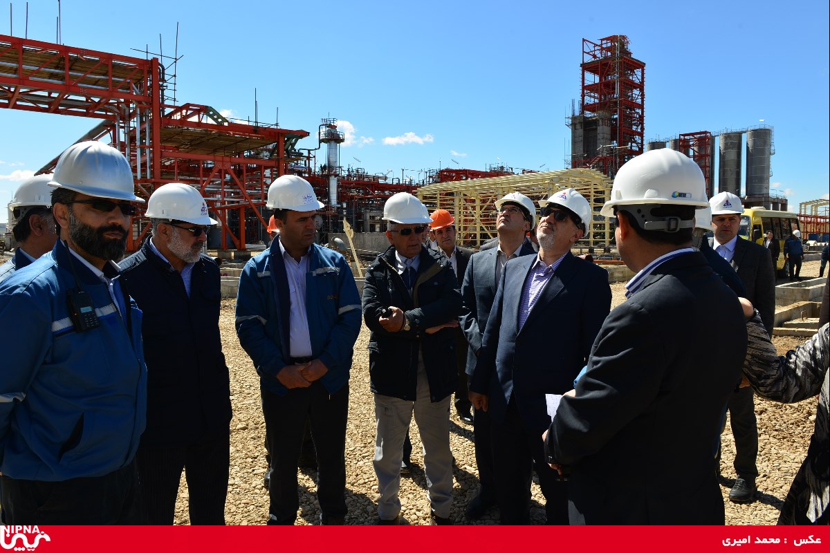 بازدید معاون وزیر نفت و مدیرعامل شرکت ملی صنایع پتروشیمی از روند  پیشرفت طرح پتروشیمی میاندوآب – 98/2/4 15
