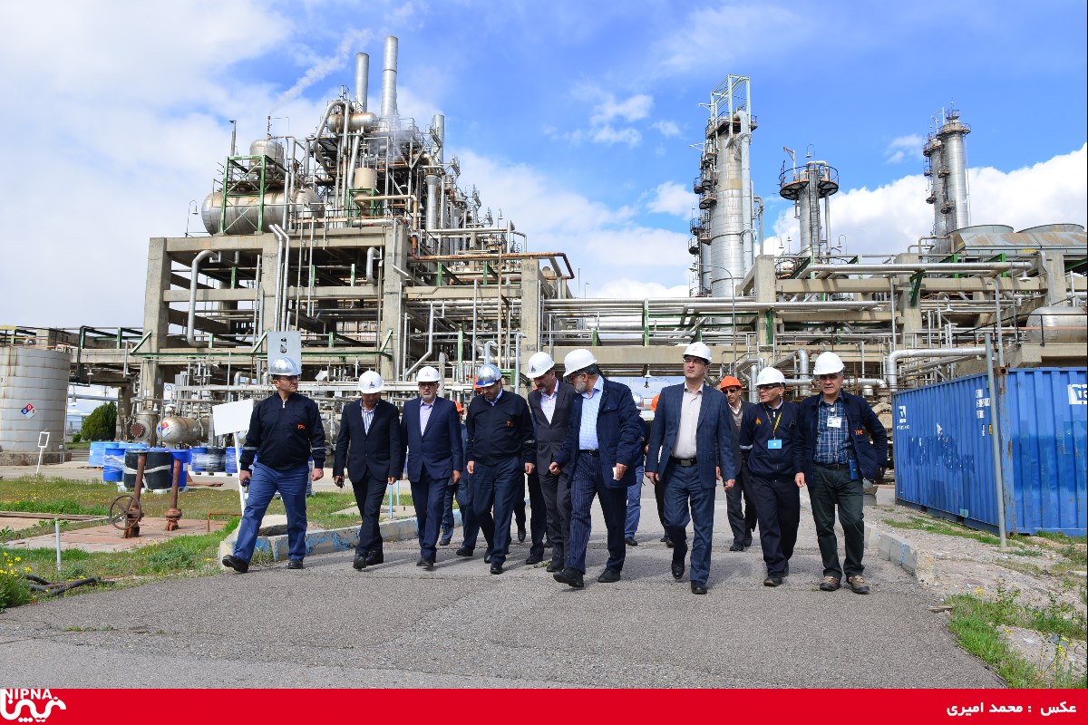 بازدید مهندس محمدی  و هیات همراه از مجتمع پتروشیمی تبریز-98/2/4 9