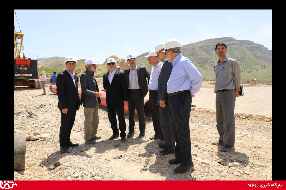 بازدید معاون وزیر نفت و مدیرعامل شرکت ملی صنایع پتروشیمی از مناطق سیل زده پلدختر-98/2/10 20