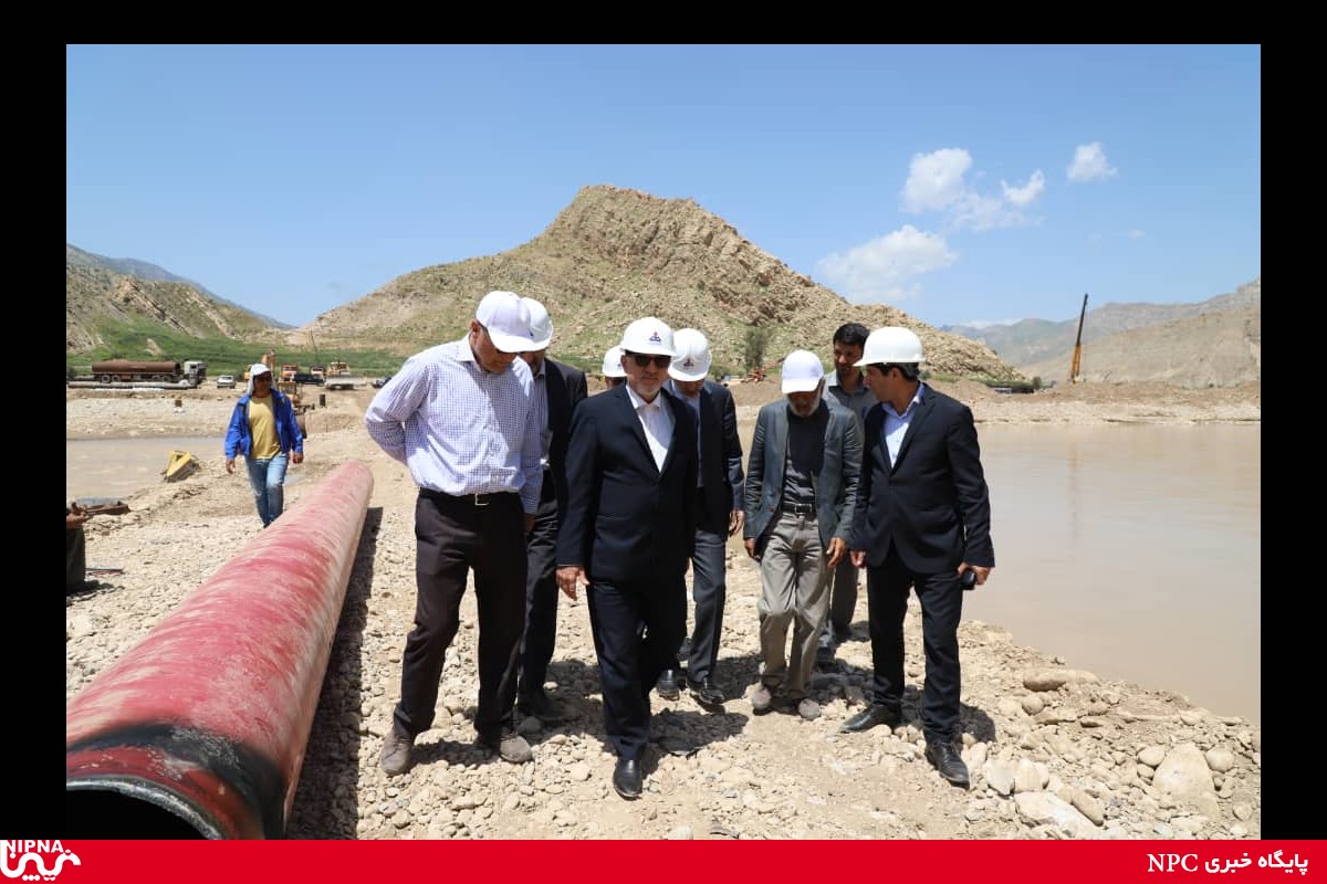 بازدید معاون وزیر نفت و مدیرعامل شرکت ملی صنایع پتروشیمی از مناطق سیل زده پلدختر-98/2/10 22