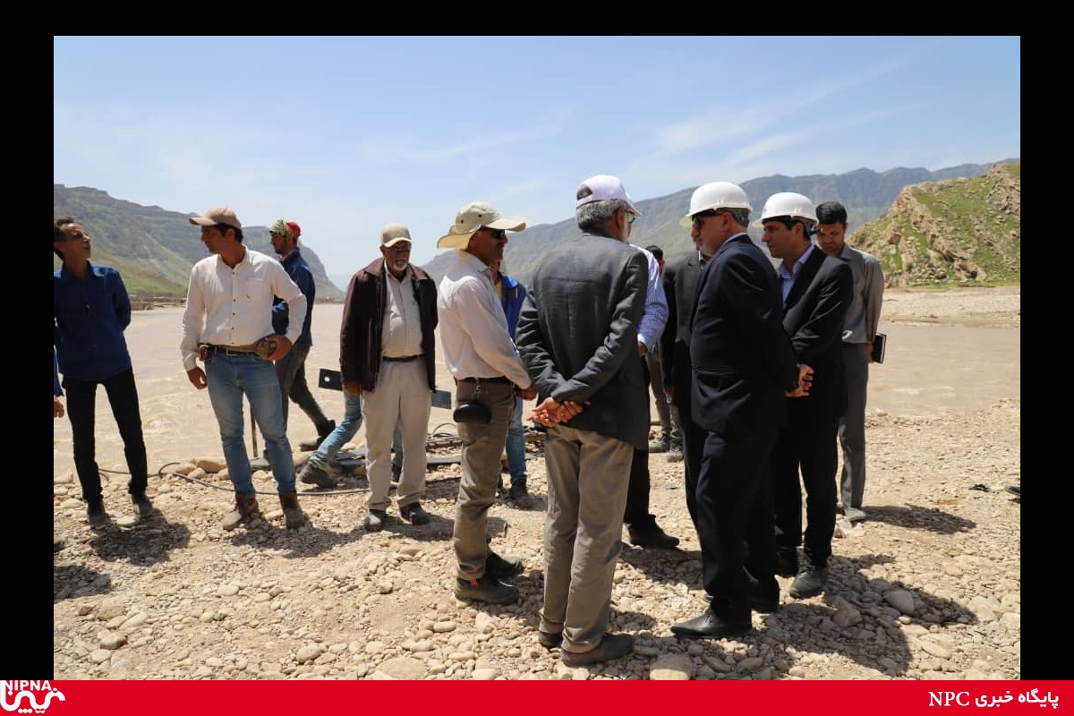 بازدید معاون وزیر نفت و مدیرعامل شرکت ملی صنایع پتروشیمی از مناطق سیل زده پلدختر-98/2/10 24