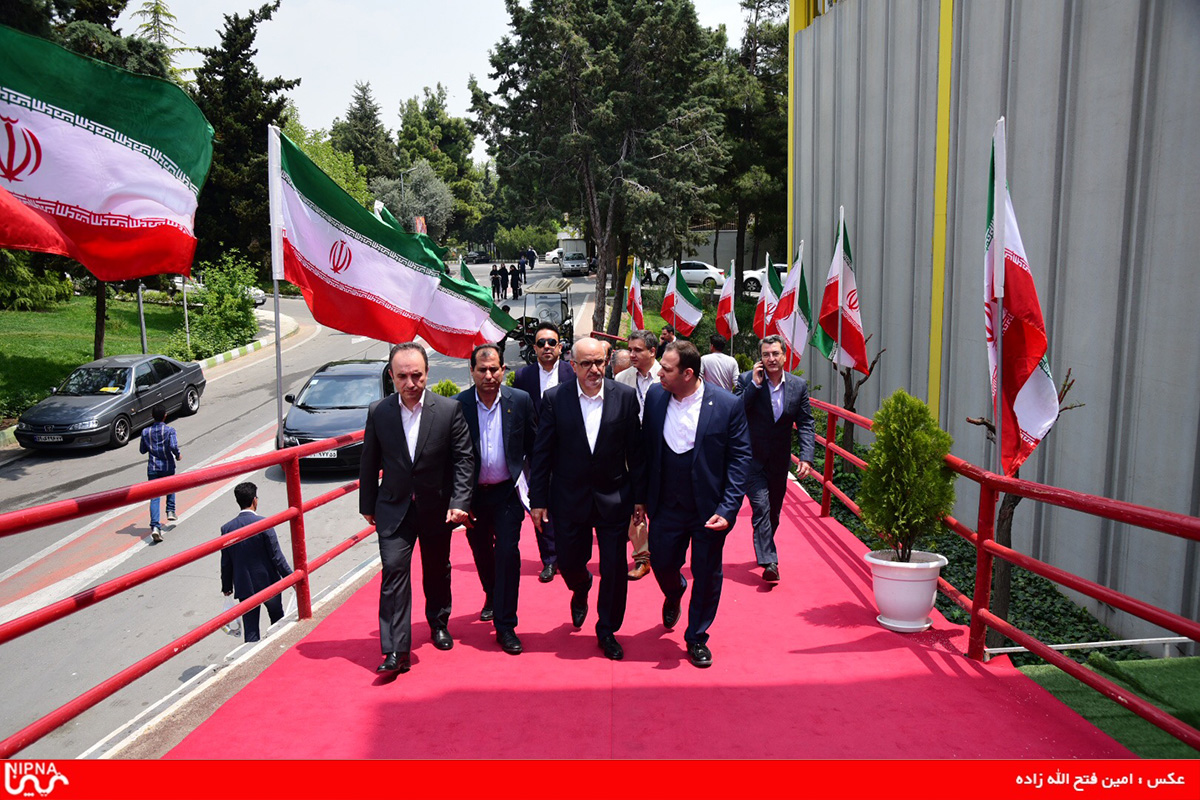 دومین روز برگزاری بیست و چهارمین نمایشگاه بین المللی نفت، گاز، پالایش و پتروشیمی – 98/2/11 47