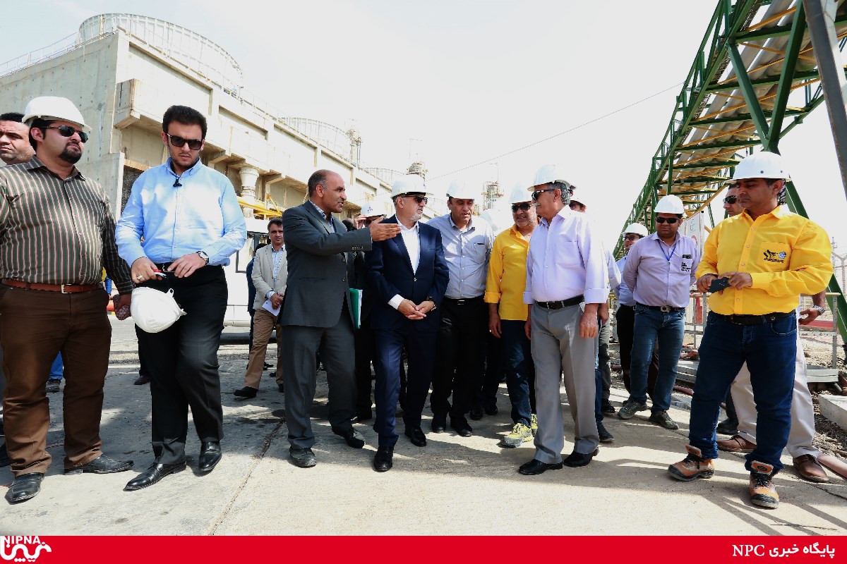 بازدید مدیرعامل شرکت ملی صنایع پتروشیمی از اسکله های منطقه ویژه اقتصادی ماهشهرو طرح های شیرین سازی پتروشیمی بوعلی، پتروناد، پتروکیمیای ابن سینا و پتروشیمی مارون- 8/3/98 9