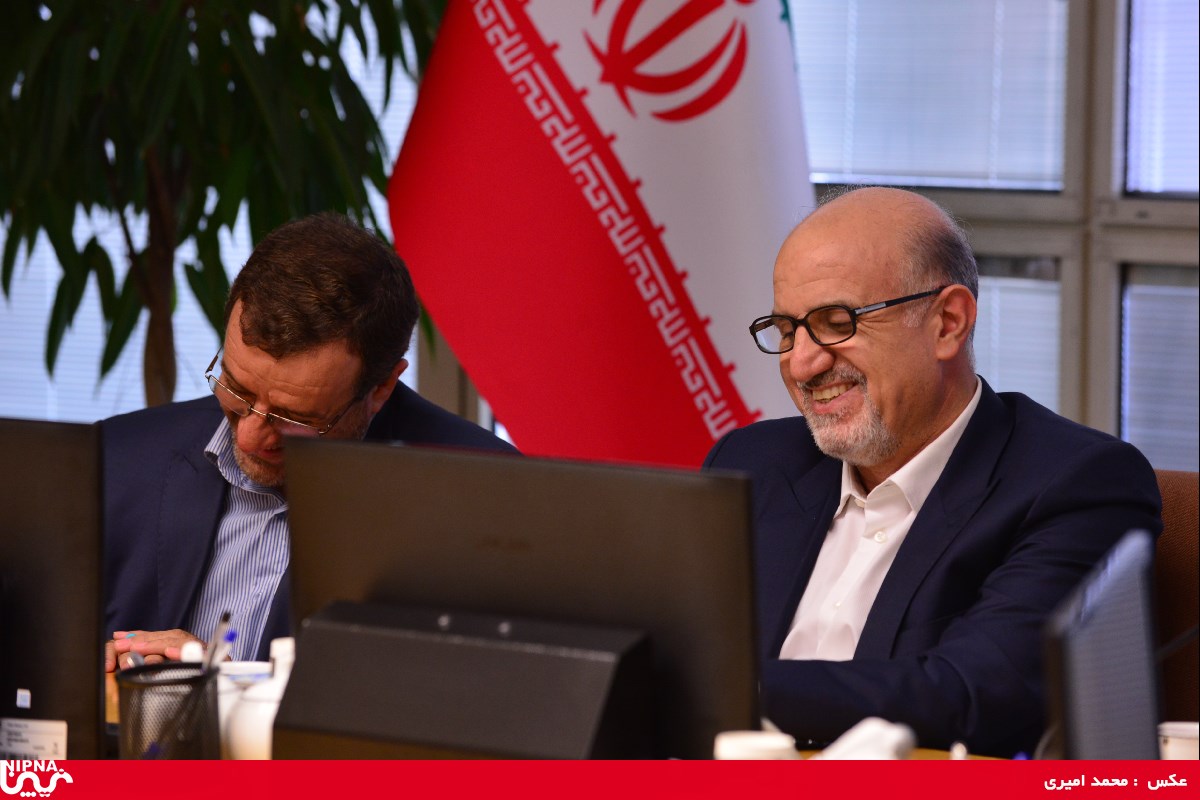 آئین تکریم و معارفه رئیس شورای اقامه نماز و امور روحانیون شرکت ملی صنایع پتروشیمی – 98/4/19 6