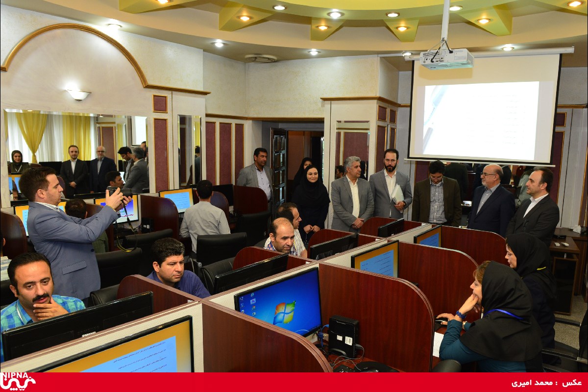 بازدید مدیرعامل شرکت ملی صنایع پتروشیمی  از مرکز توسعه مدیریت صنعت نفت-98/5/1 3