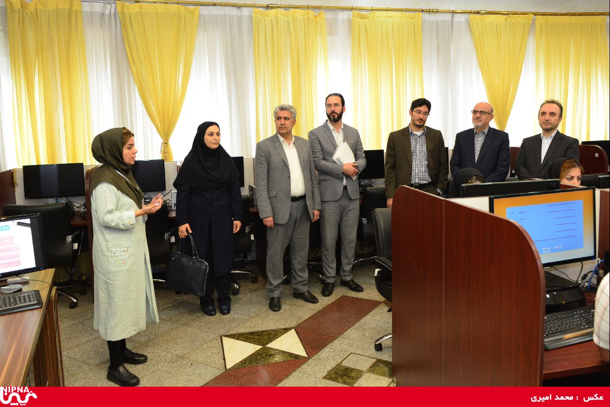 بازدید مدیرعامل شرکت ملی صنایع پتروشیمی  از مرکز توسعه مدیریت صنعت نفت-98/5/1 4
