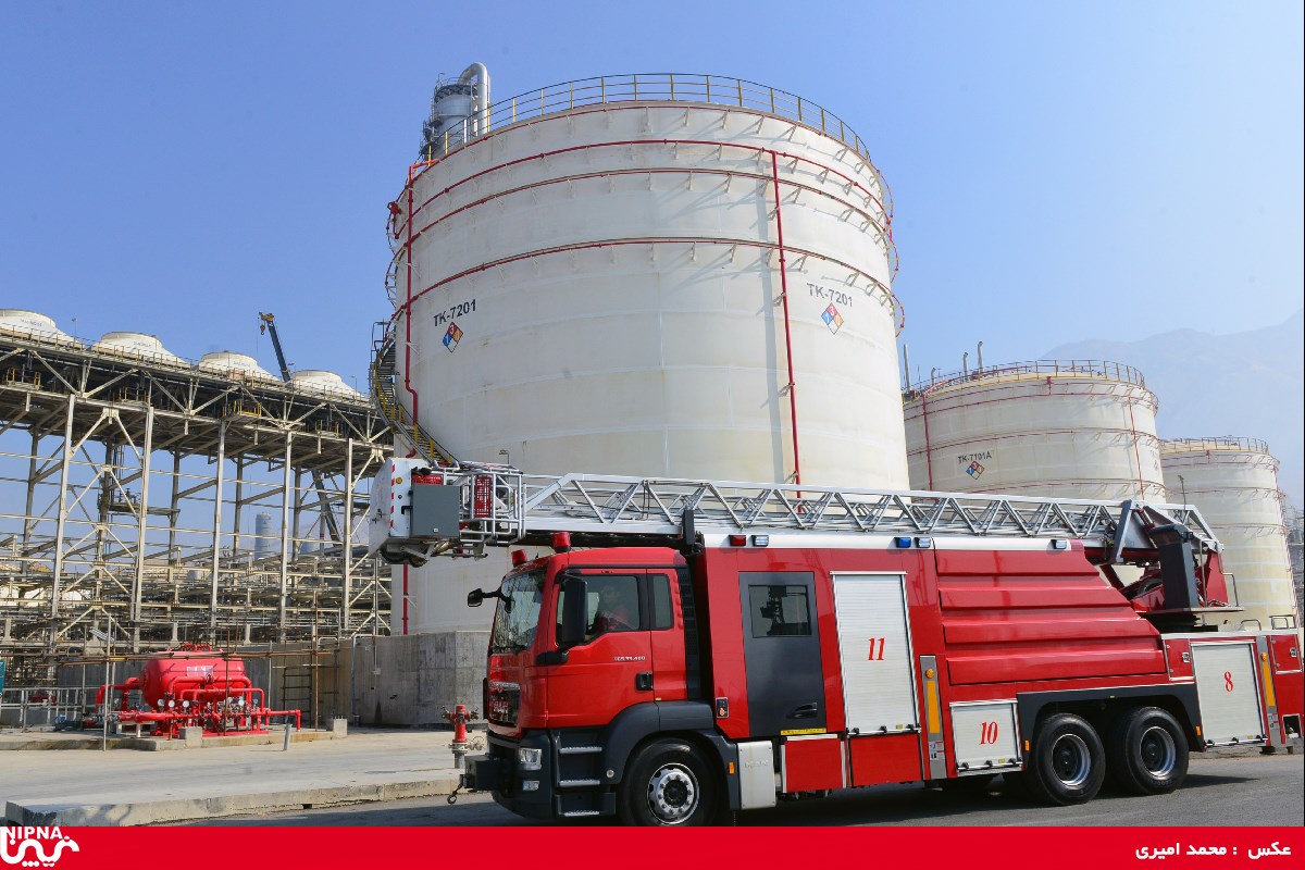 بازدید اساتید و دانشجویان دانشگاه امام صادق(ع) از طرح ها و مجتمع های پتروشیمی عسلویه 98/6/5 1