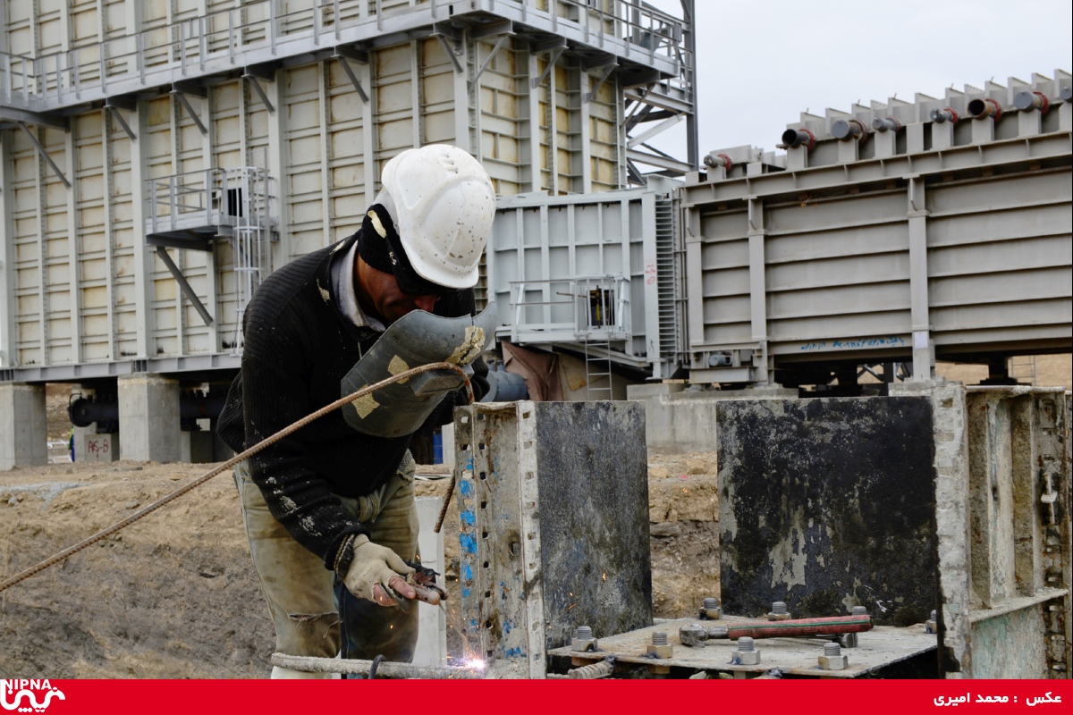 بازدید معاون وزیر نفت به همراه استاندار اردبیل از طرح پتروشیمی آرتا انرژی – 98/6/13 16