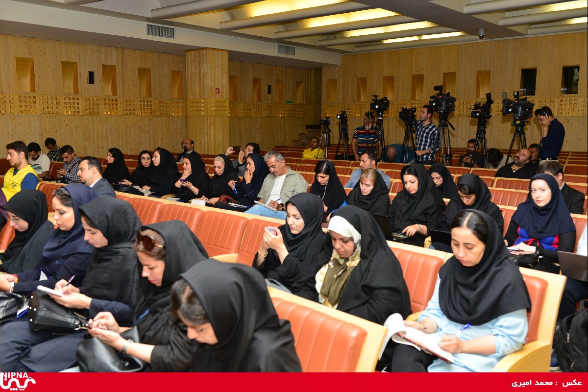 نشست خبری مهندس محمدی معاون وزیر نفت و مدیر عامل شرکت ملی صنایع پتروشیمی با اصحاب رسانه-98/6/25 15