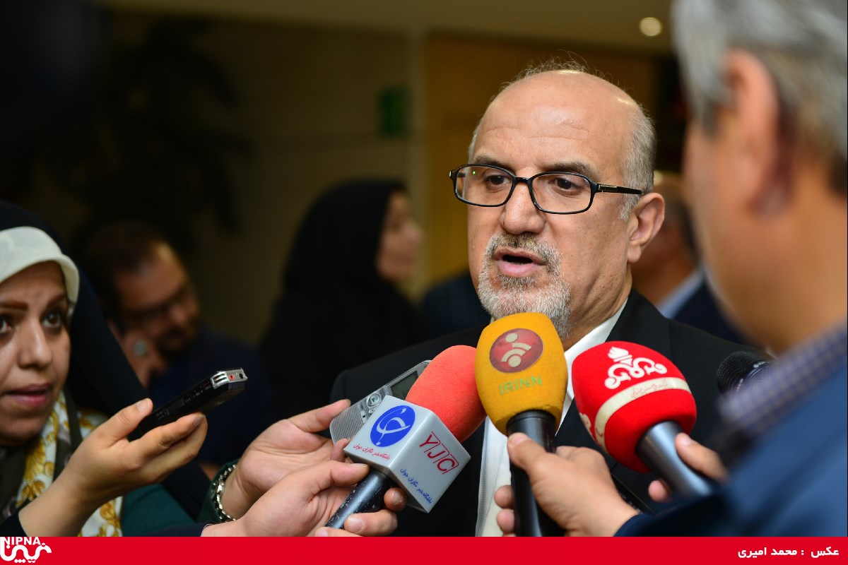 نشست خبری مهندس محمدی معاون وزیر نفت و مدیر عامل شرکت ملی صنایع پتروشیمی با اصحاب رسانه-98/6/25 36