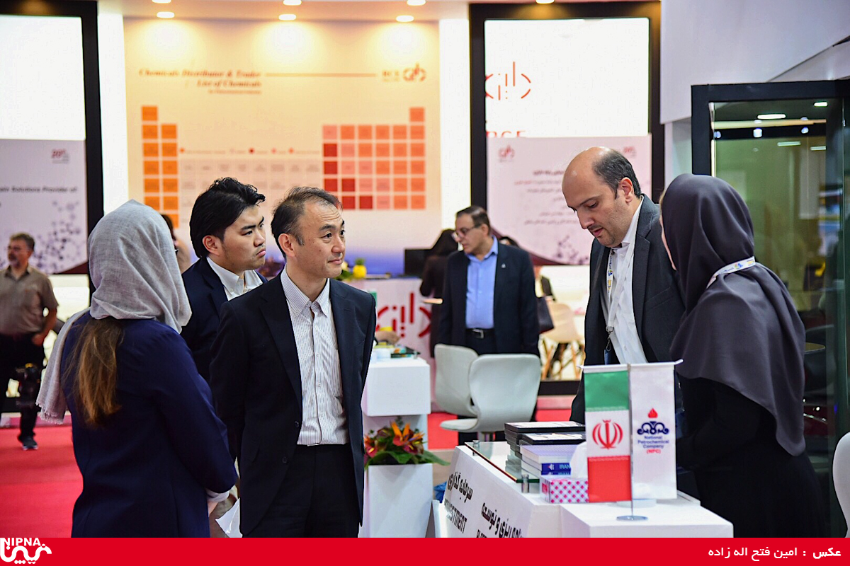 غرفه شرکت ملی صنایع پتروشیمی در اولین روز از نمایشگاه سیزدهم ایران پلاست - 98/06/31 4