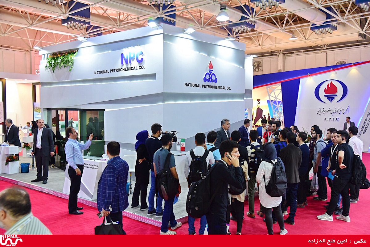 غرفه شرکت ملی صنایع پتروشیمی در اولین روز از نمایشگاه سیزدهم ایران پلاست - 98/06/31 5
