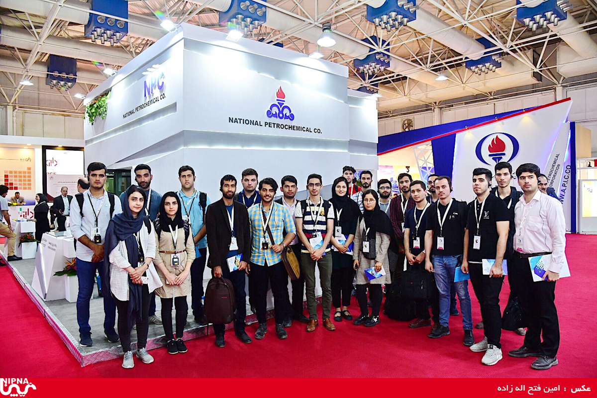 غرفه شرکت ملی صنایع پتروشیمی در اولین روز از نمایشگاه سیزدهم ایران پلاست - 98/06/31 7