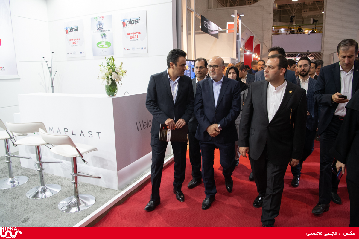بازدید مدیرعامل شرکت ملی صنایع پتروشیمی از سیزدهمین نمایشگاه ایران پلاست 16