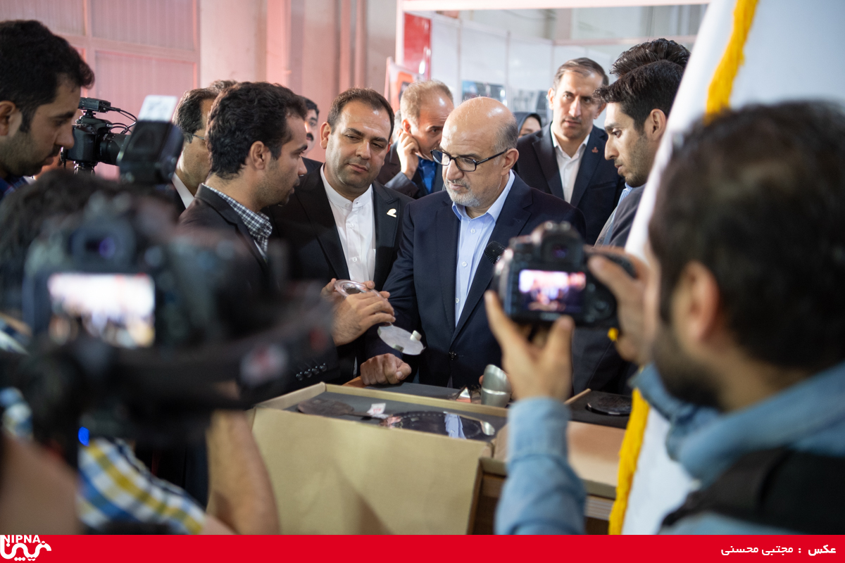 بازدید مدیرعامل شرکت ملی صنایع پتروشیمی از سیزدهمین نمایشگاه ایران پلاست 25