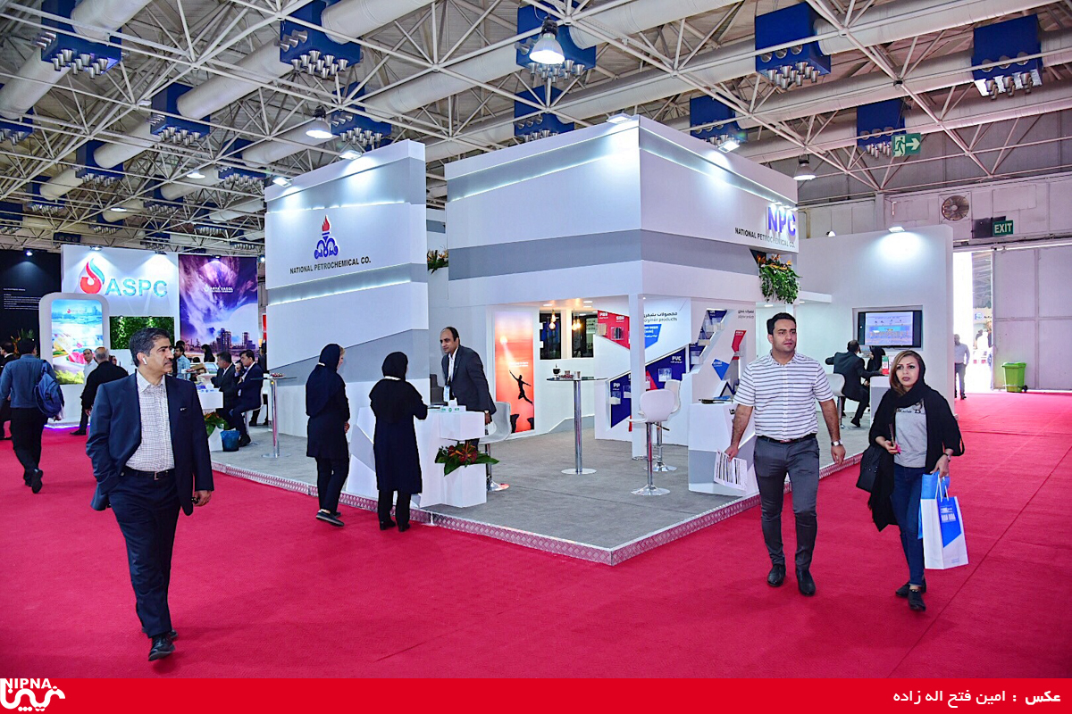 غرفه شرکت ملی صنایع پتروشیمی در دومین روز از نمایشگاه سیزدهم ایران پلاست  13
