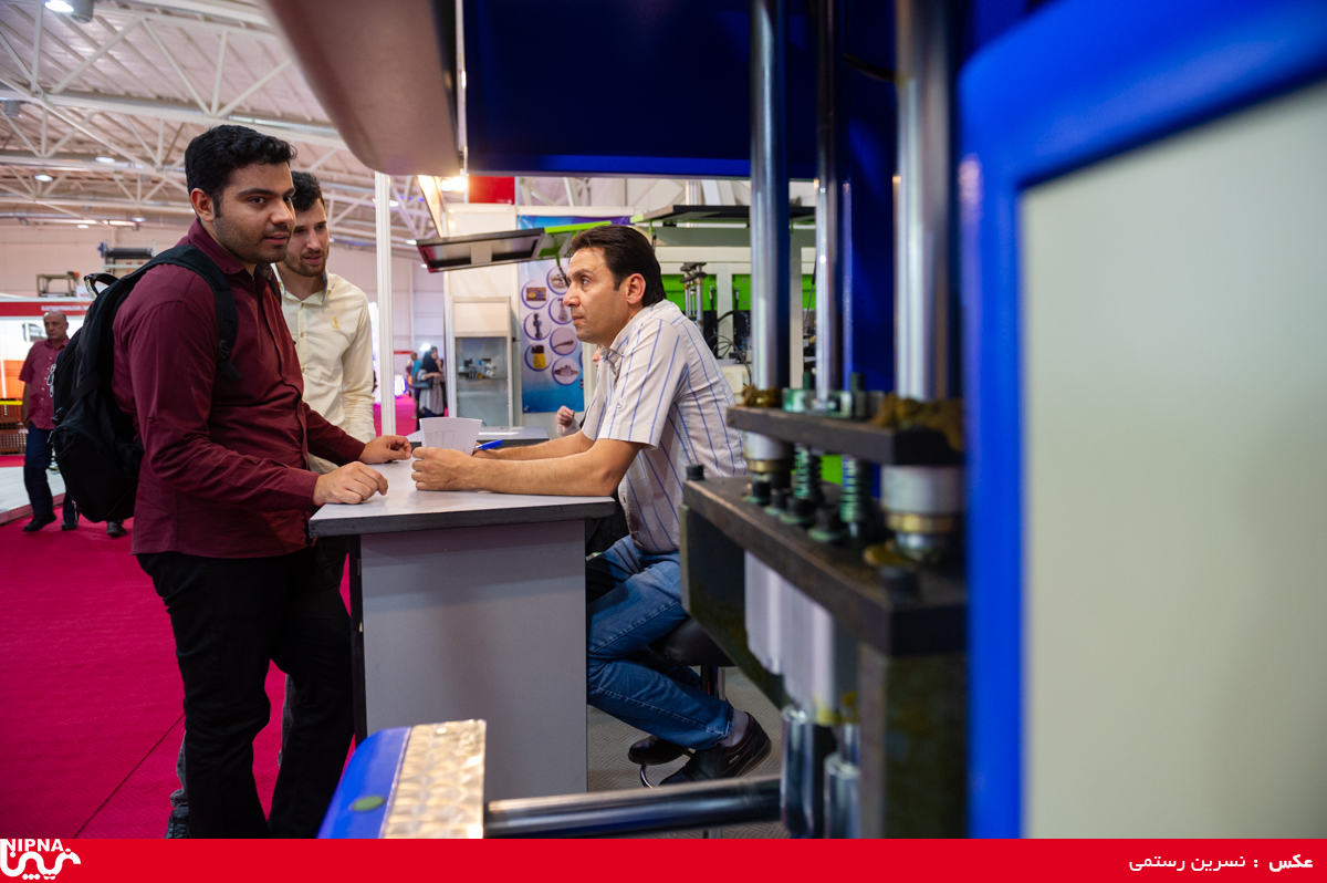 سالن 38B در دومین روز از سیزدهمین نمایشگاه ایران پلاست 8