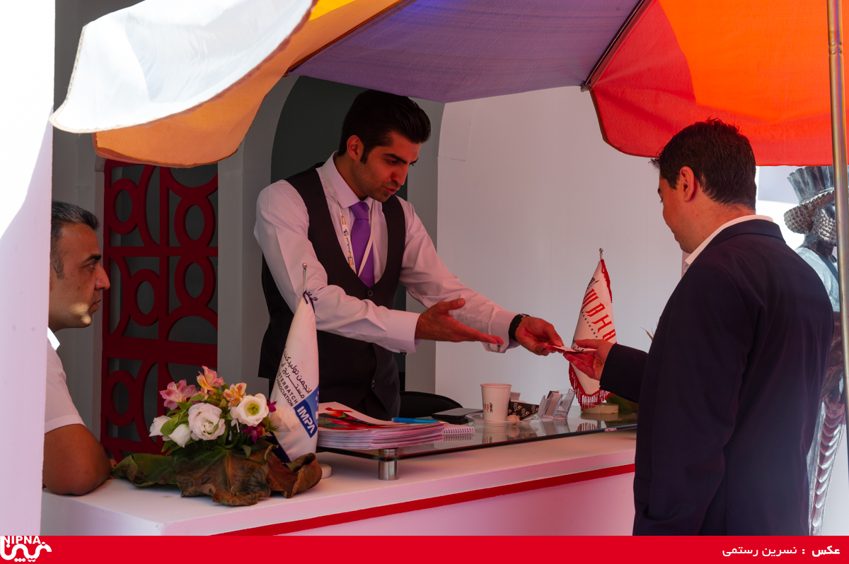 حاشیه محیطی در دومین روز از سیزدهمین نمایشگاه ایران پلاست 9