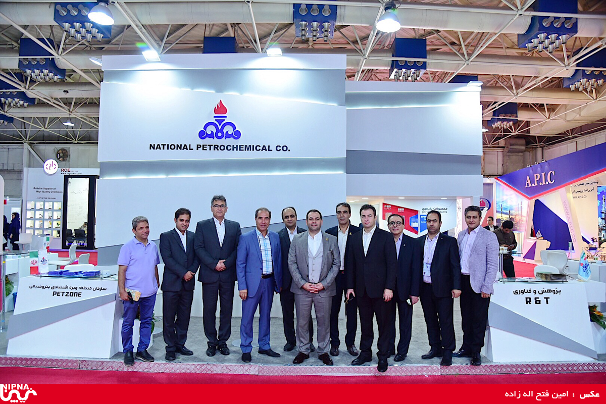 غرفه شرکت ملی صنایع پتروشیمی در سومین روز از نمایشگاه سیزدهم ایران پلاست 14