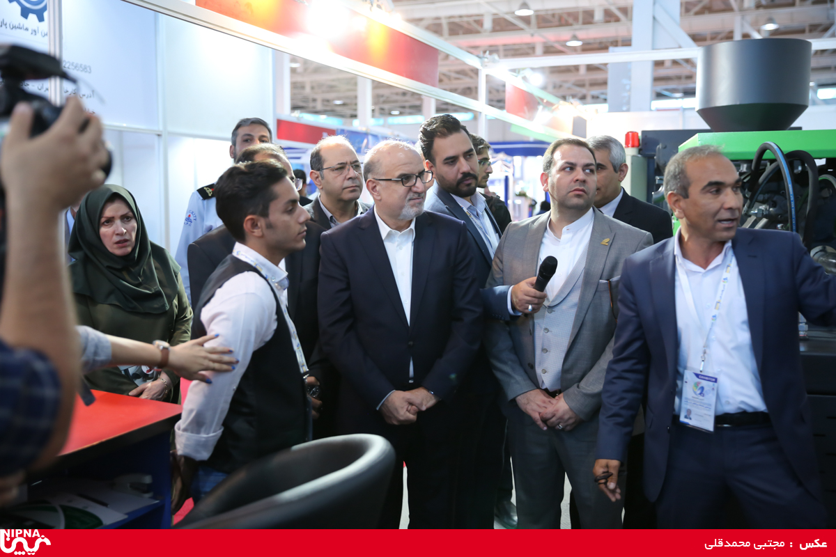 بازدید مدیرعامل شرکت ملی صنایع پتروشیمی در سومین روز از سیزدهمین نمایشگاه ایران پلاست 9