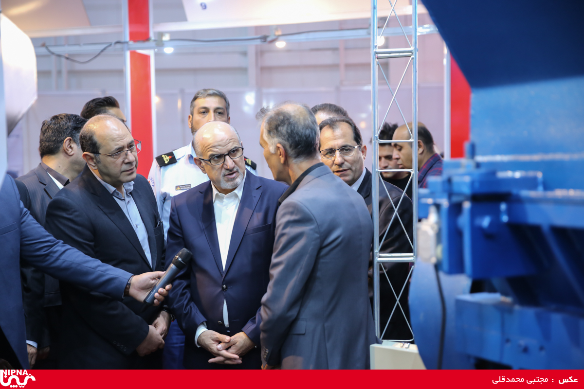 بازدید مدیرعامل شرکت ملی صنایع پتروشیمی در سومین روز از سیزدهمین نمایشگاه ایران پلاست 12