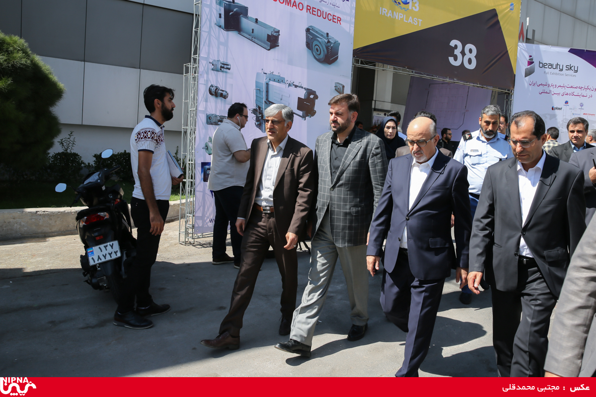 بازدید معاون هماهنگی و اقتصادی استاندار تهران در سومین روز از سیزدهمین نمایشگاه ایران پلاست 3
