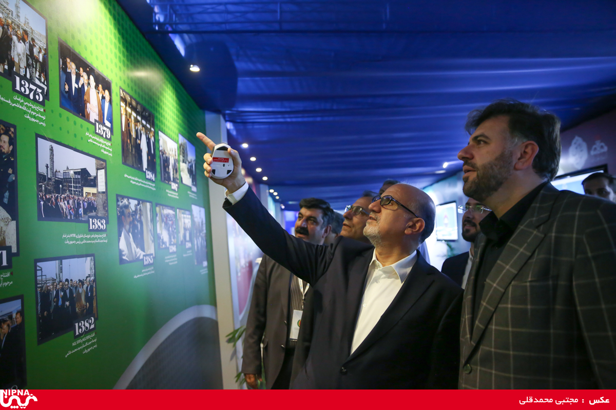 بازدید معاون هماهنگی و اقتصادی استاندار تهران در سومین روز از سیزدهمین نمایشگاه ایران پلاست 9