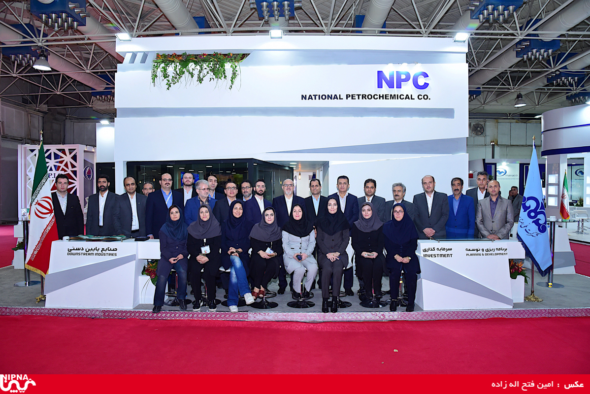 غرفه شرکت ملی صنایع پتروشیمی در آخرین روز از نمایشگاه سیزدهم ایران پلاست 35