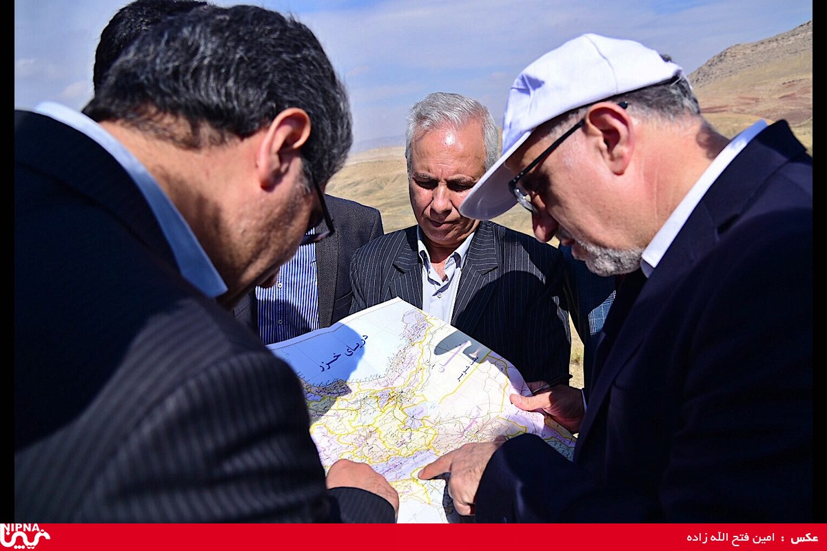 بازدید معاون وزیر نفت از مناطق پیشنهادی توسعه صنایع پتروشیمی در استان کرمانشاه  4
