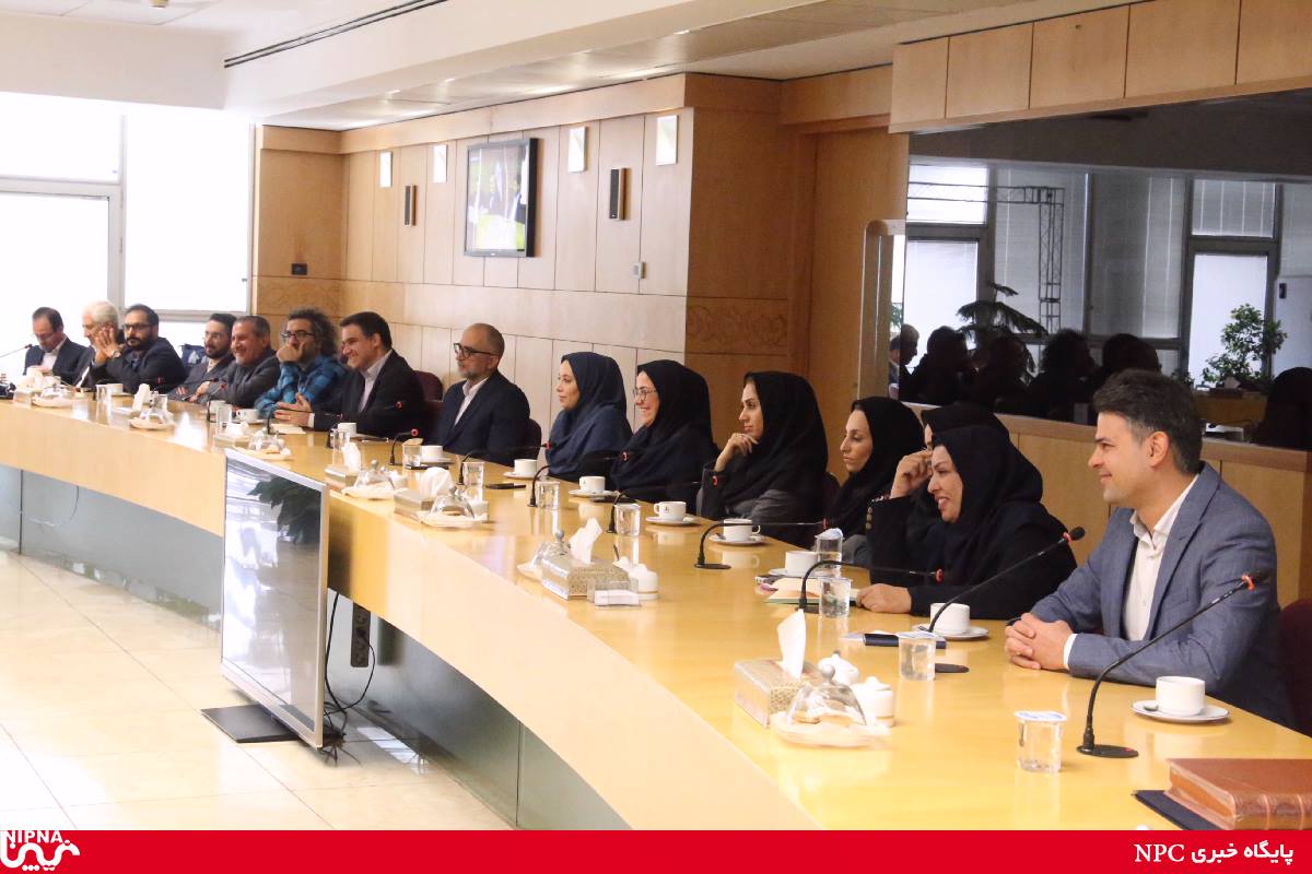 آیین تکریم ومعارفه رییس کل روابط عمومی شرکت ملی صنایع پتروشیمی 3