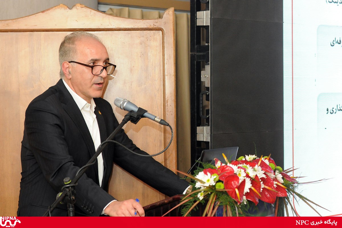 اولین روز برگزاری اجلاس مدیران عامل شرکت های تولیدی صنعت پتروشیمی در مشهد 18