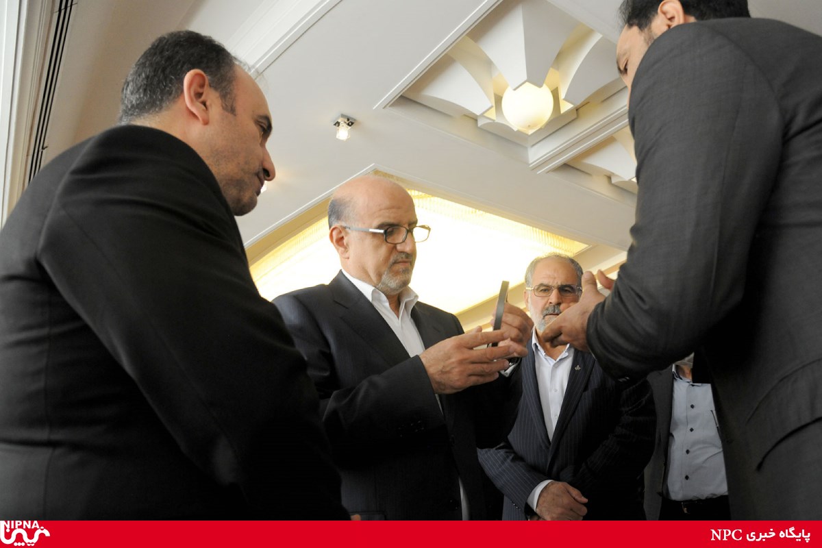 دومین روز برگزاری اجلاس مدیران عامل شرکت های تولیدی صنعت پتروشیمی در مشهد 16