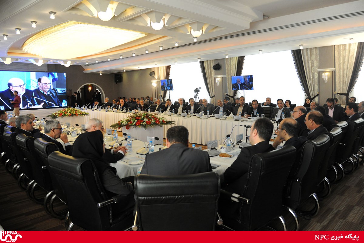 دومین روز برگزاری اجلاس مدیران عامل شرکت های تولیدی صنعت پتروشیمی در مشهد 23