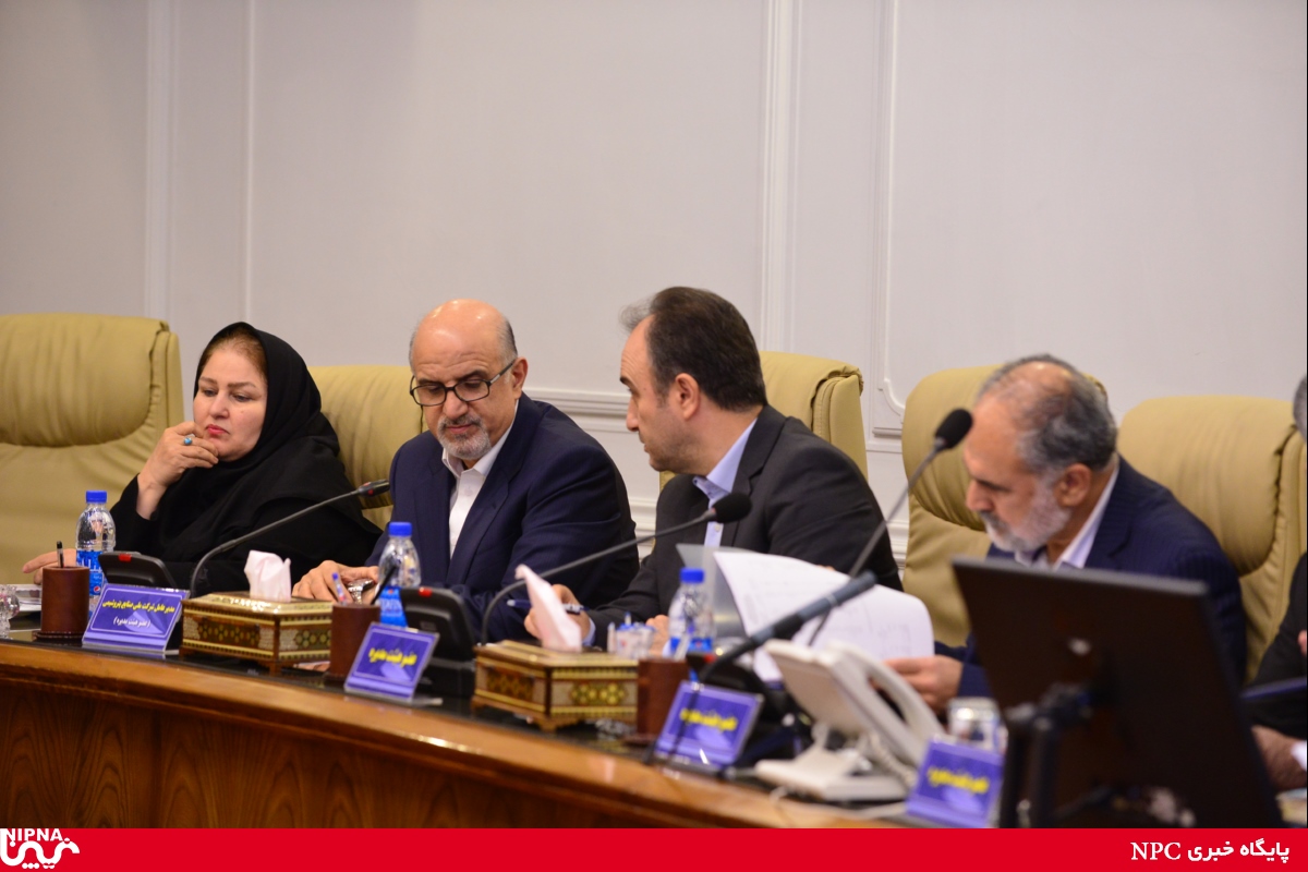 نشست مجمع عمومی شرکت ملی صنایع پتروشیمی-98/8/29 6