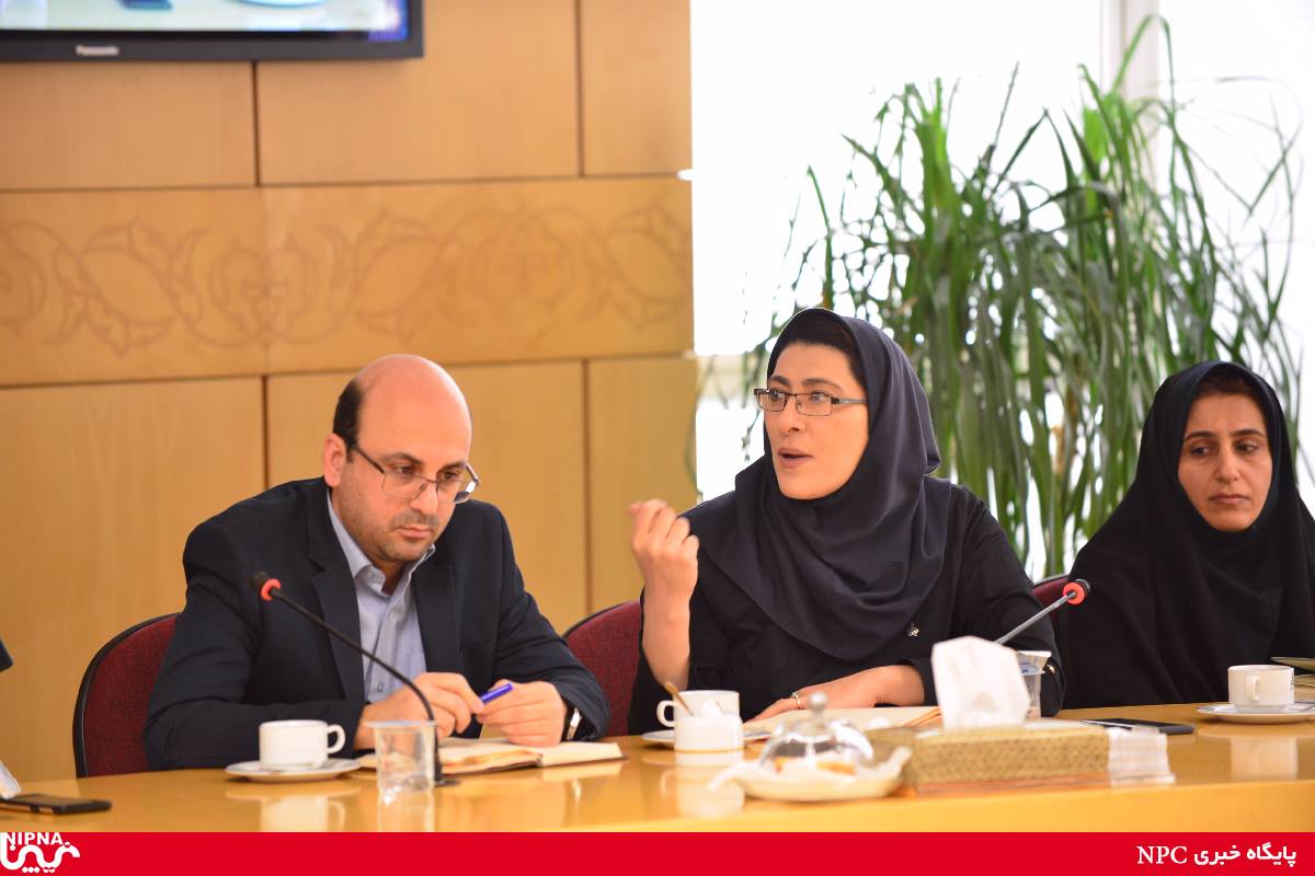 نشست معاون وزیر نفت در امور پتروشیمی با مدیر و کارکنان امور برنامه ریزی  وتوسعه شرکت ملی صنایع پتروشیمی 9