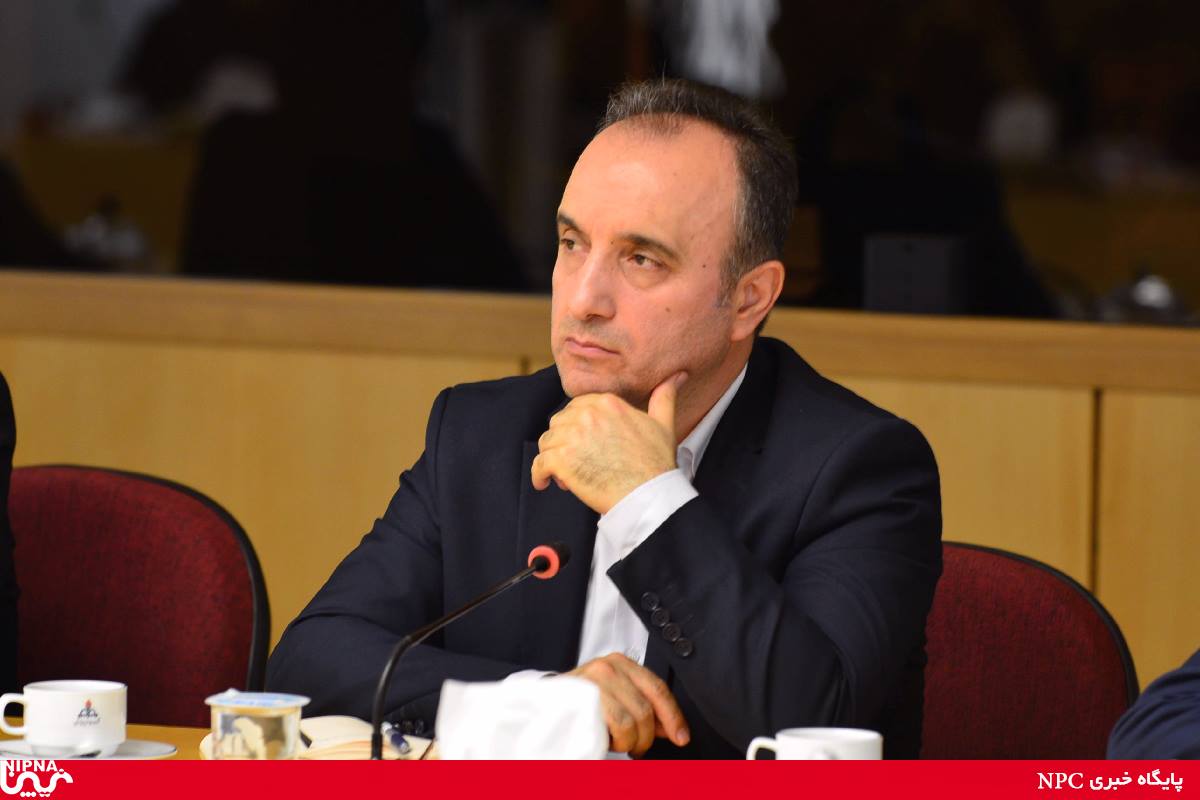 نشست معاون وزیر نفت در امور پتروشیمی با مدیر و کارکنان امور برنامه ریزی  وتوسعه شرکت ملی صنایع پتروشیمی 11