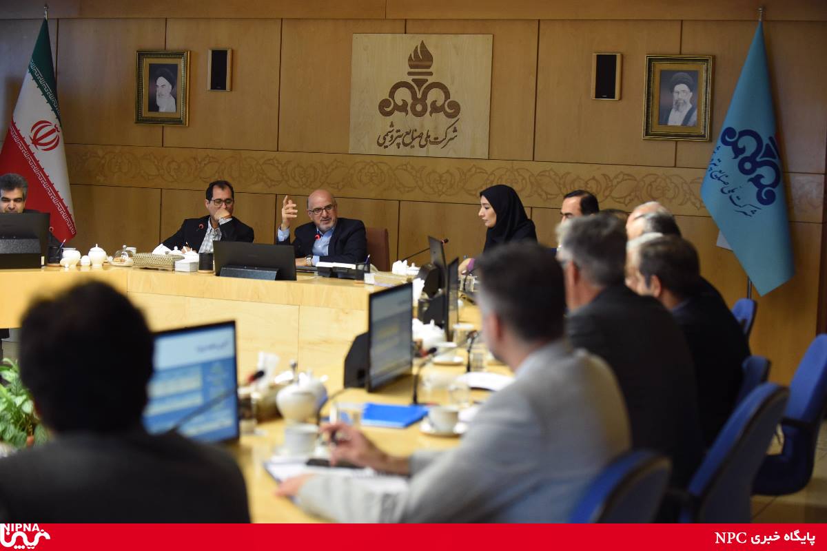 جلسات پایش وارزیابی 53 طرح اولویت دار صنعت پتروشیمی 16