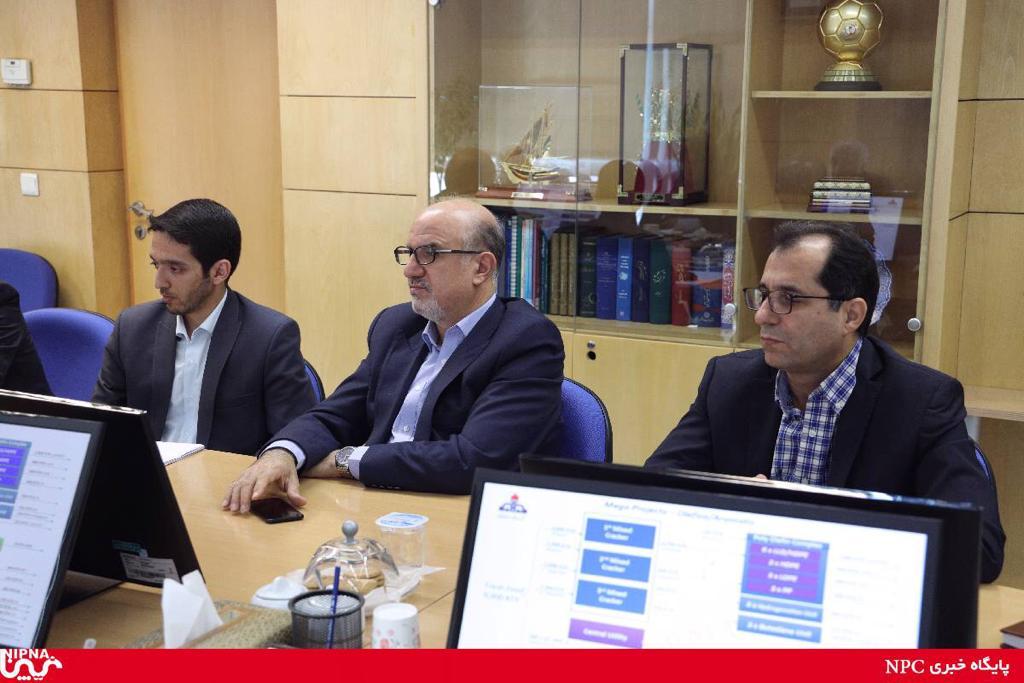نشست مشترک مدیران عامل ادوار شرکت ملی صنایع پتروشیمی با بهزاد محمدی 5