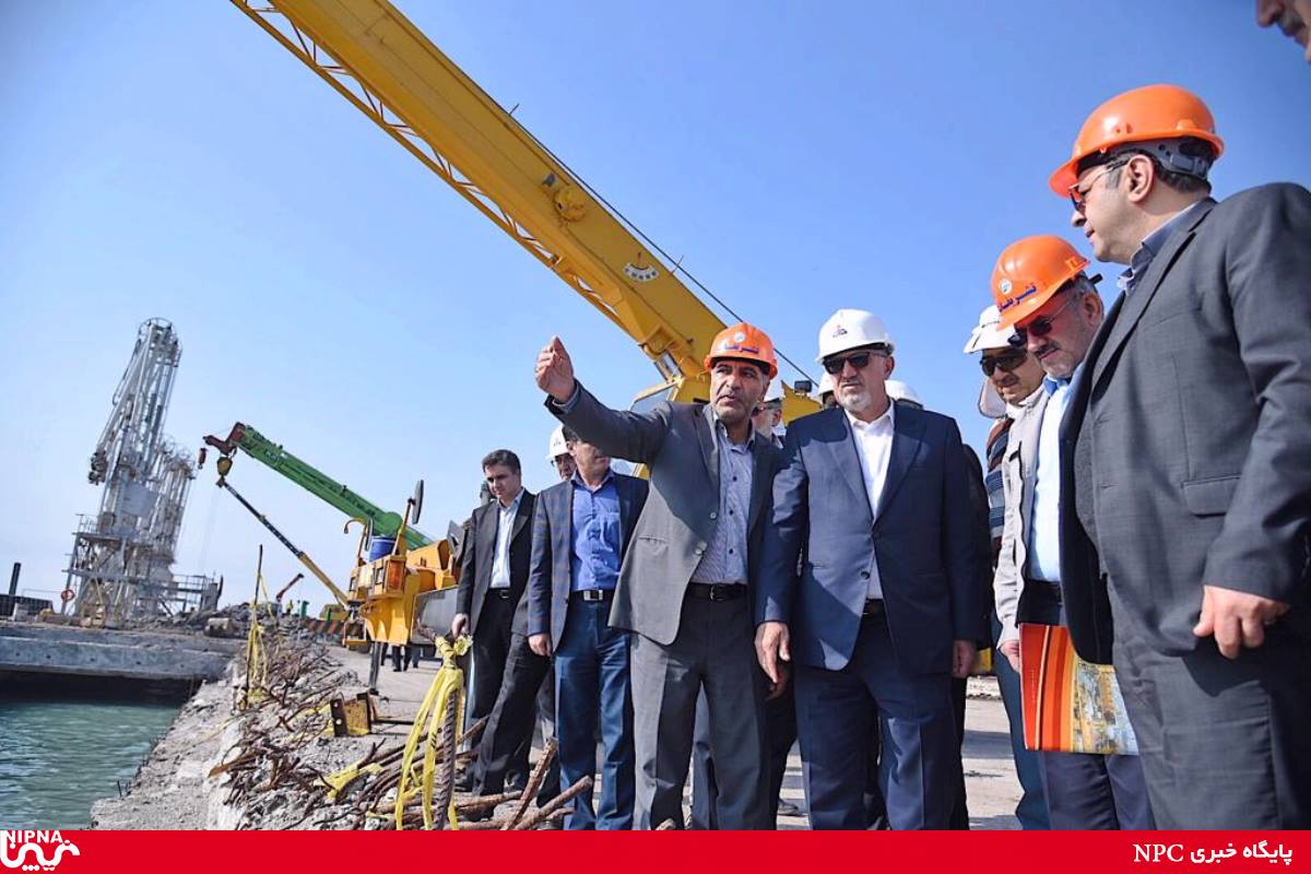 مدیر عامل NPCمطابق برنامه بازدیدهای منظم از روند اجرای پروژه های صنعت پتروشیمی ، از طرح NGL3200 و چند طرح در دست اجرا در ماهشهر دیدن کرد 17