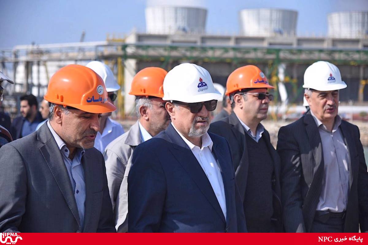 مدیر عامل NPCمطابق برنامه بازدیدهای منظم از روند اجرای پروژه های صنعت پتروشیمی ، از طرح NGL3200 و چند طرح در دست اجرا در ماهشهر دیدن کرد 19