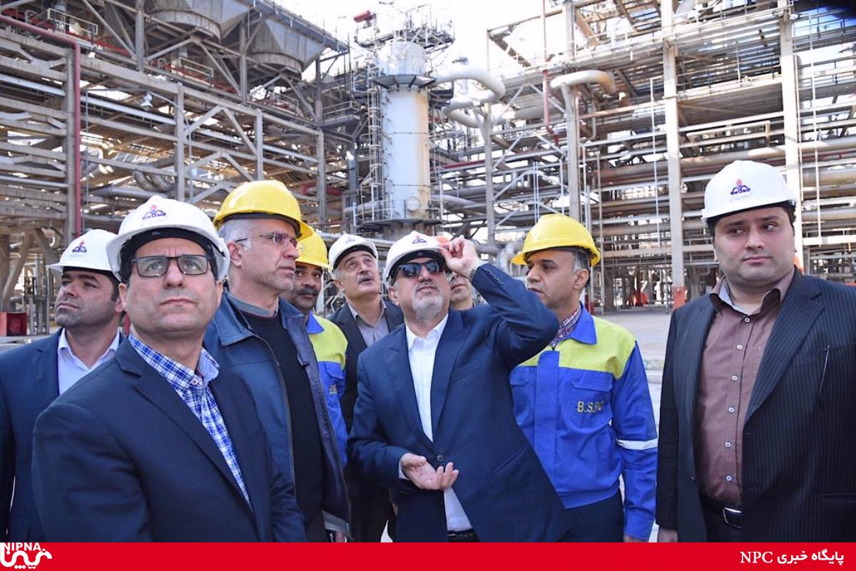 مدیر عامل NPCمطابق برنامه بازدیدهای منظم از روند اجرای پروژه های صنعت پتروشیمی ، از طرح NGL3200 و چند طرح در دست اجرا در ماهشهر دیدن کرد 26