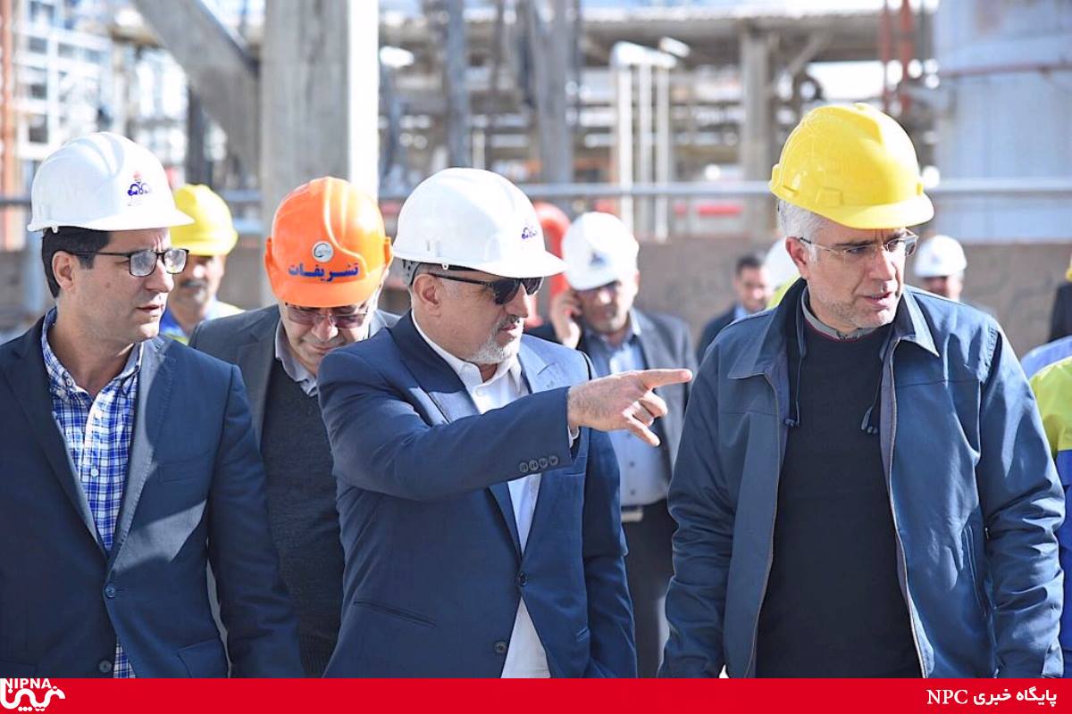 مدیر عامل NPCمطابق برنامه بازدیدهای منظم از روند اجرای پروژه های صنعت پتروشیمی ، از طرح NGL3200 و چند طرح در دست اجرا در ماهشهر دیدن کرد 30
