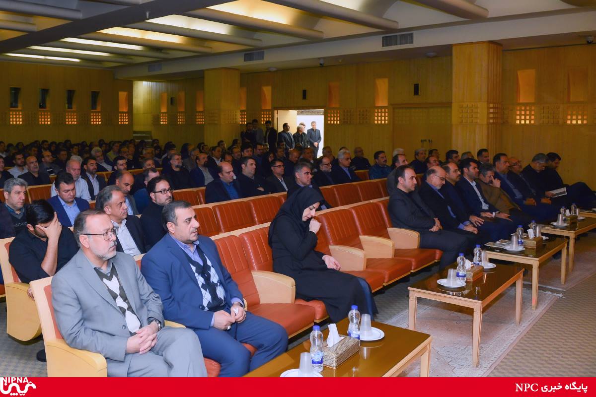 آیین بزرگداشت سردار شهید قاسم سلیمانی در شرکت ملی صنایع پتروشیمی  6