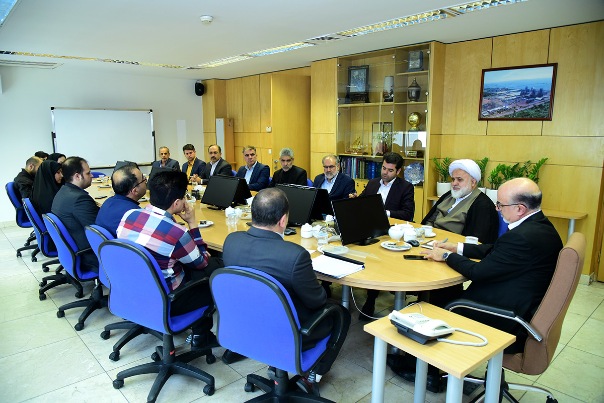 آیین تجلیل از فرزندان شهدای شاغل در شرکت ملی صنایع پتروشیمی 3