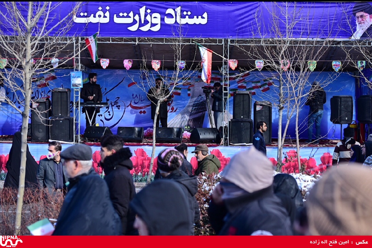 برپایی غرفه وزارت نفت وشرکت های زیر مجموعه در راهپیمایی با شکوه چهل ویکمین سالروز پیروزی انقلاب اسلامی  39