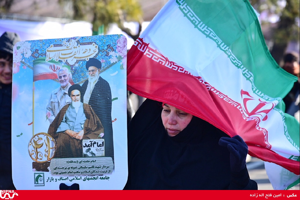 برپایی غرفه وزارت نفت وشرکت های زیر مجموعه در راهپیمایی با شکوه چهل ویکمین سالروز پیروزی انقلاب اسلامی  47