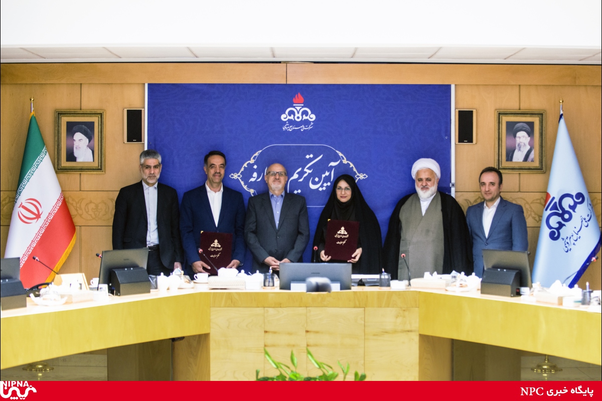 آیین تکریم ومعارفه مدیر مالی شرکت ملی صنایع پتروشیمی 11